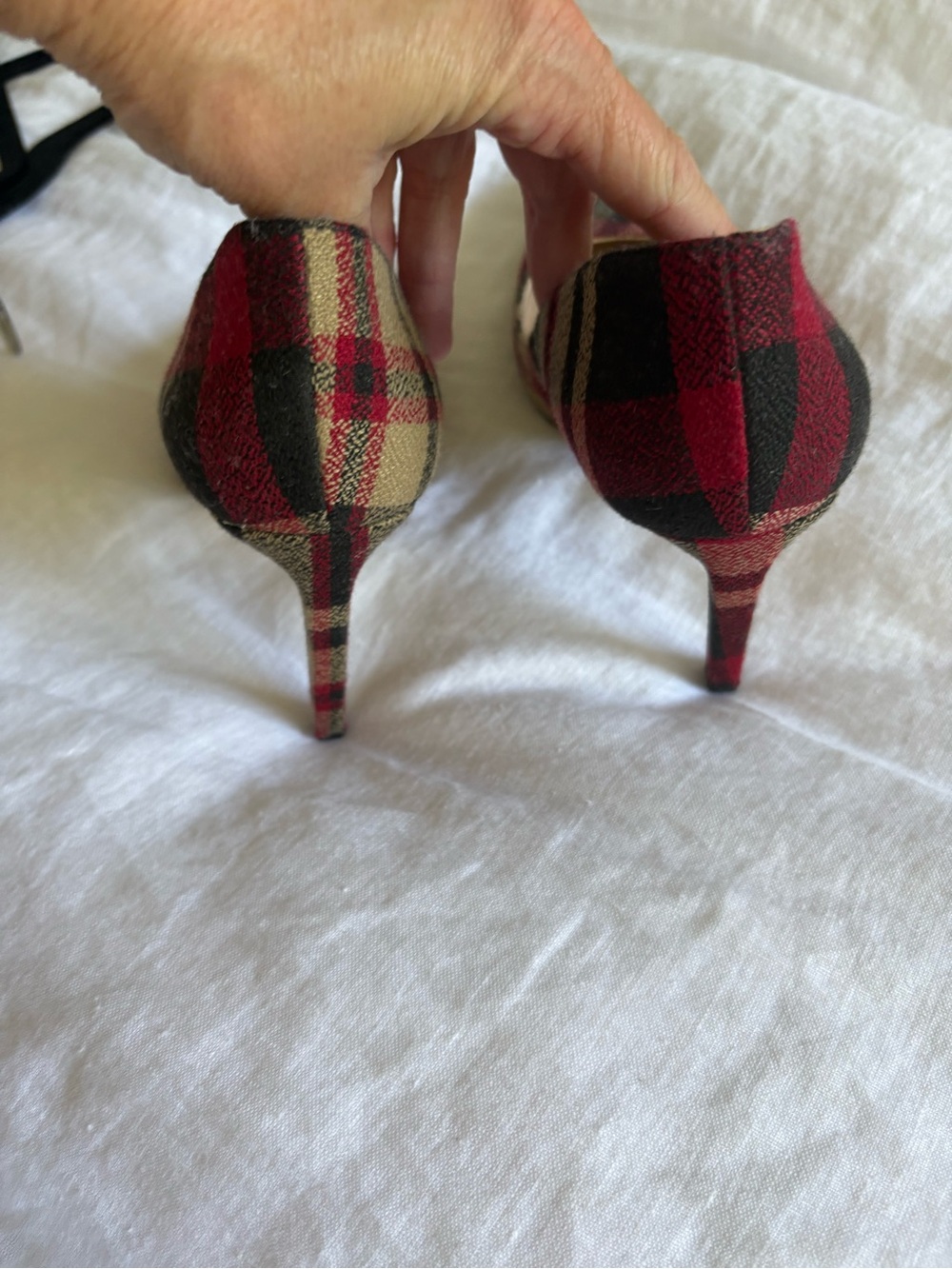 Nine West Tartan plaid fabric pointed-Toe Stiletto Pumps. Worn 1x. Beautiful! - Picture 6 of 8
